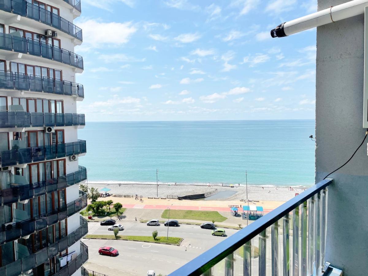 Beautiful Horizon First Line Appartement Batoemi Buitenkant foto